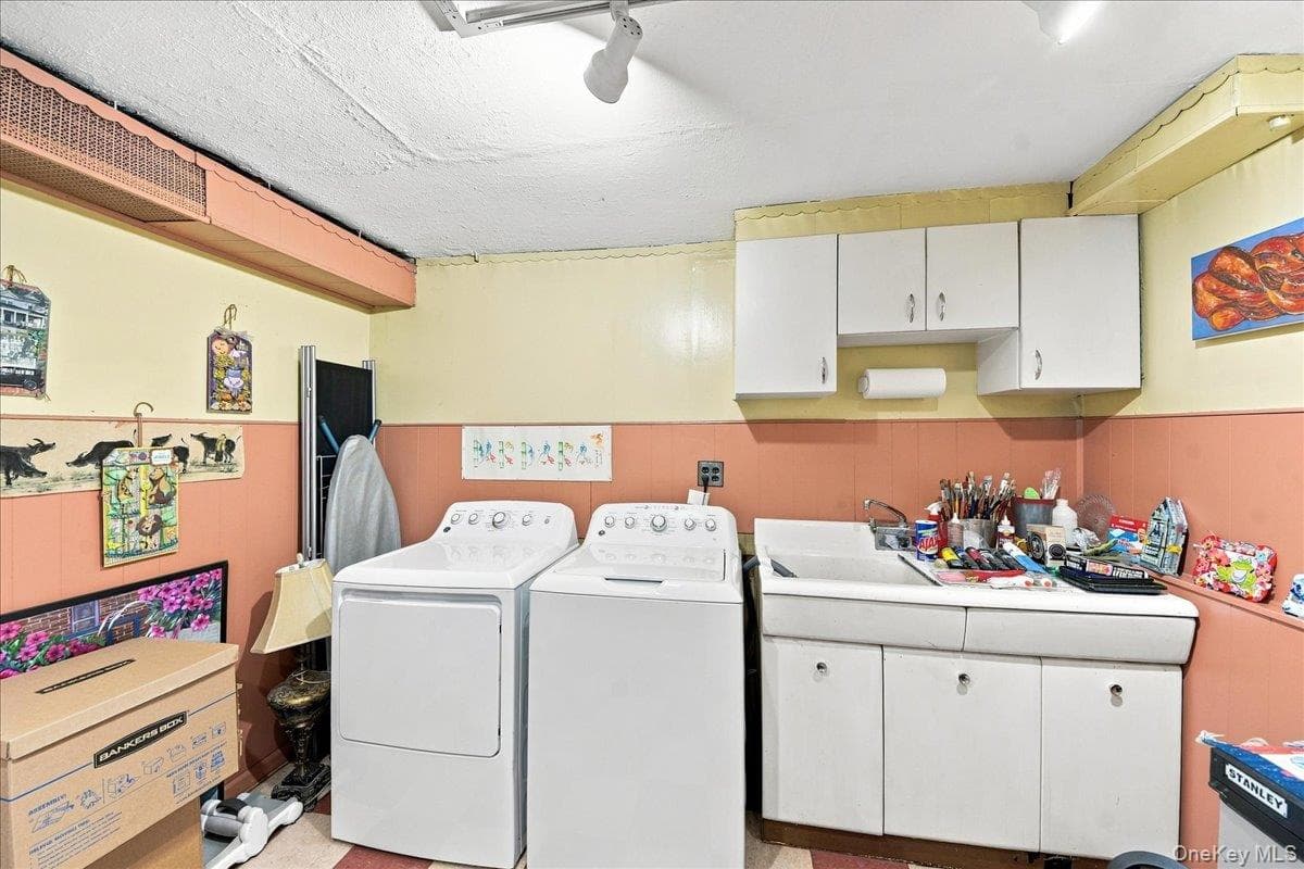 1563 Merry Avenue thumbnail 20