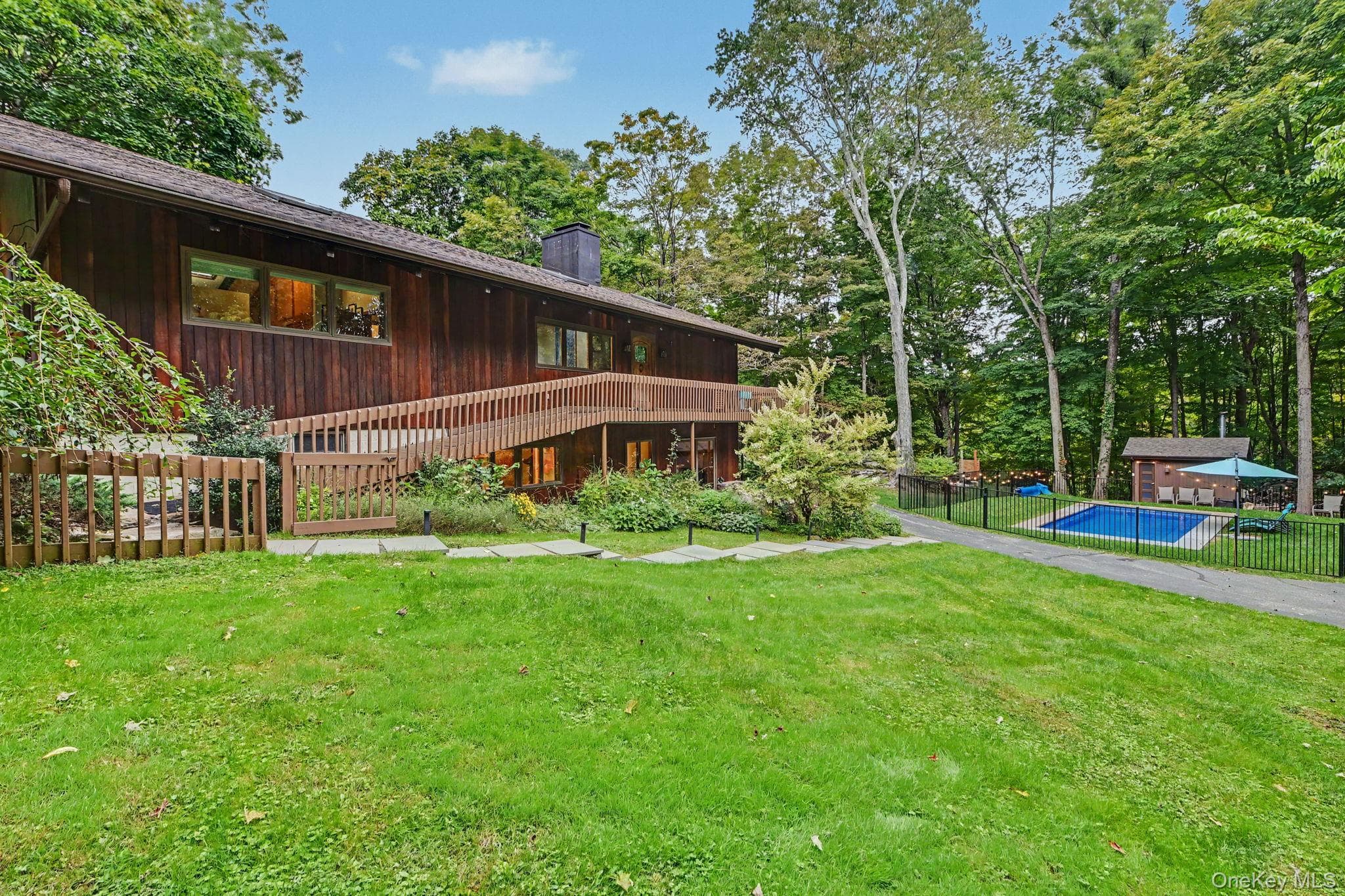 380 Long Ridge Road thumbnail 2