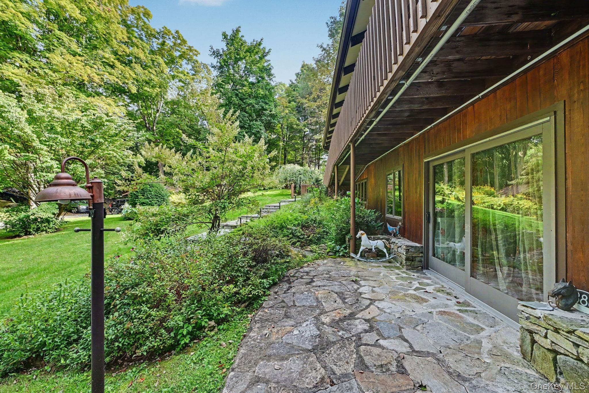 380 Long Ridge Road thumbnail 32
