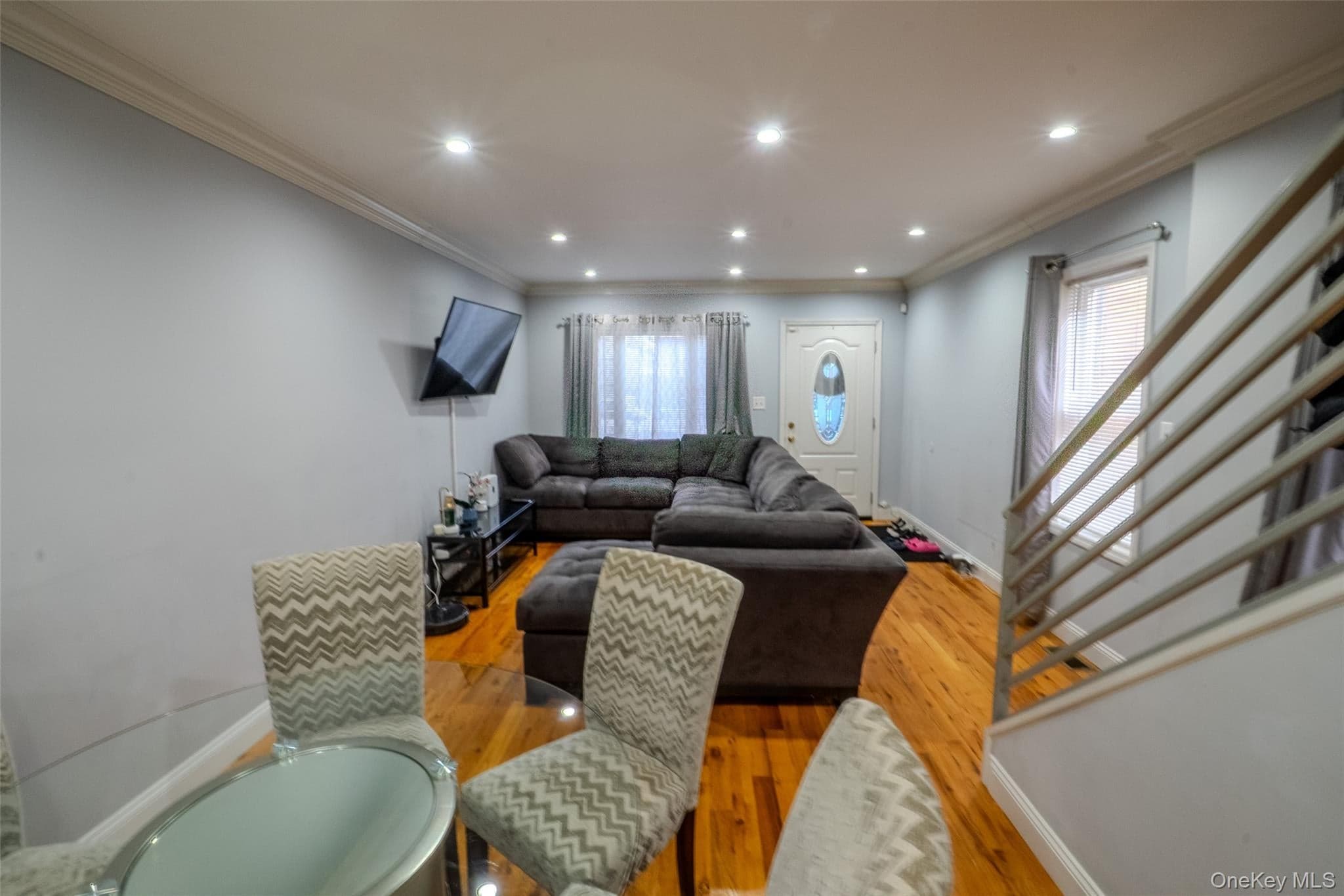 749 Vincent Avenue thumbnail 3