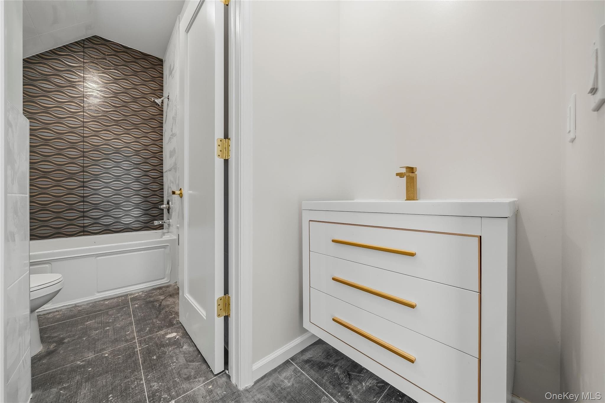 51 Van Arsdale Road thumbnail 24