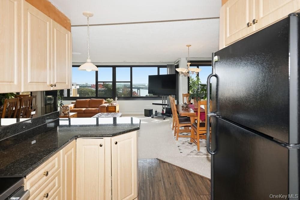 10-34 166th Street Unit: 9D thumbnail 19