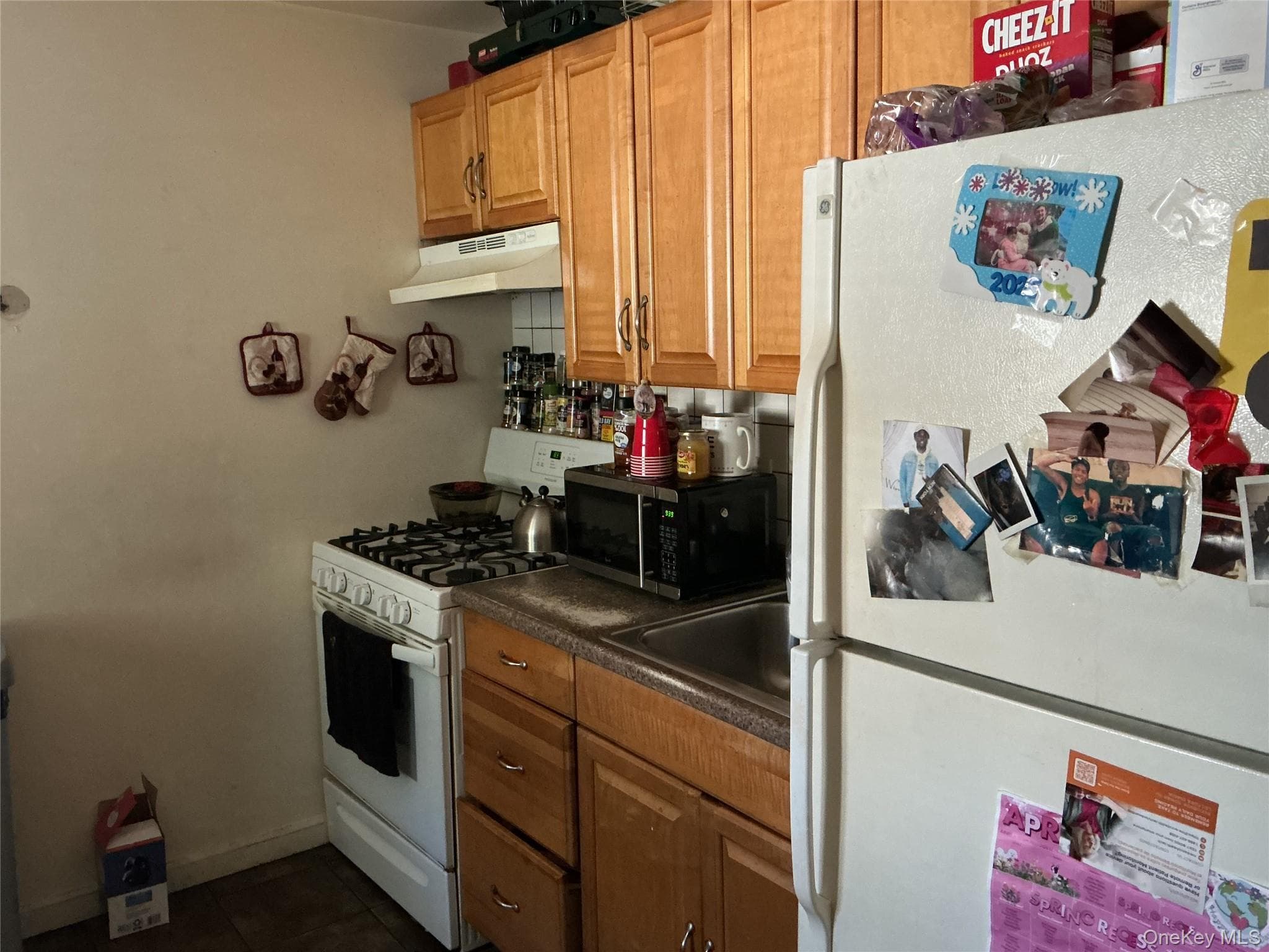 241 Covert Street thumbnail 6