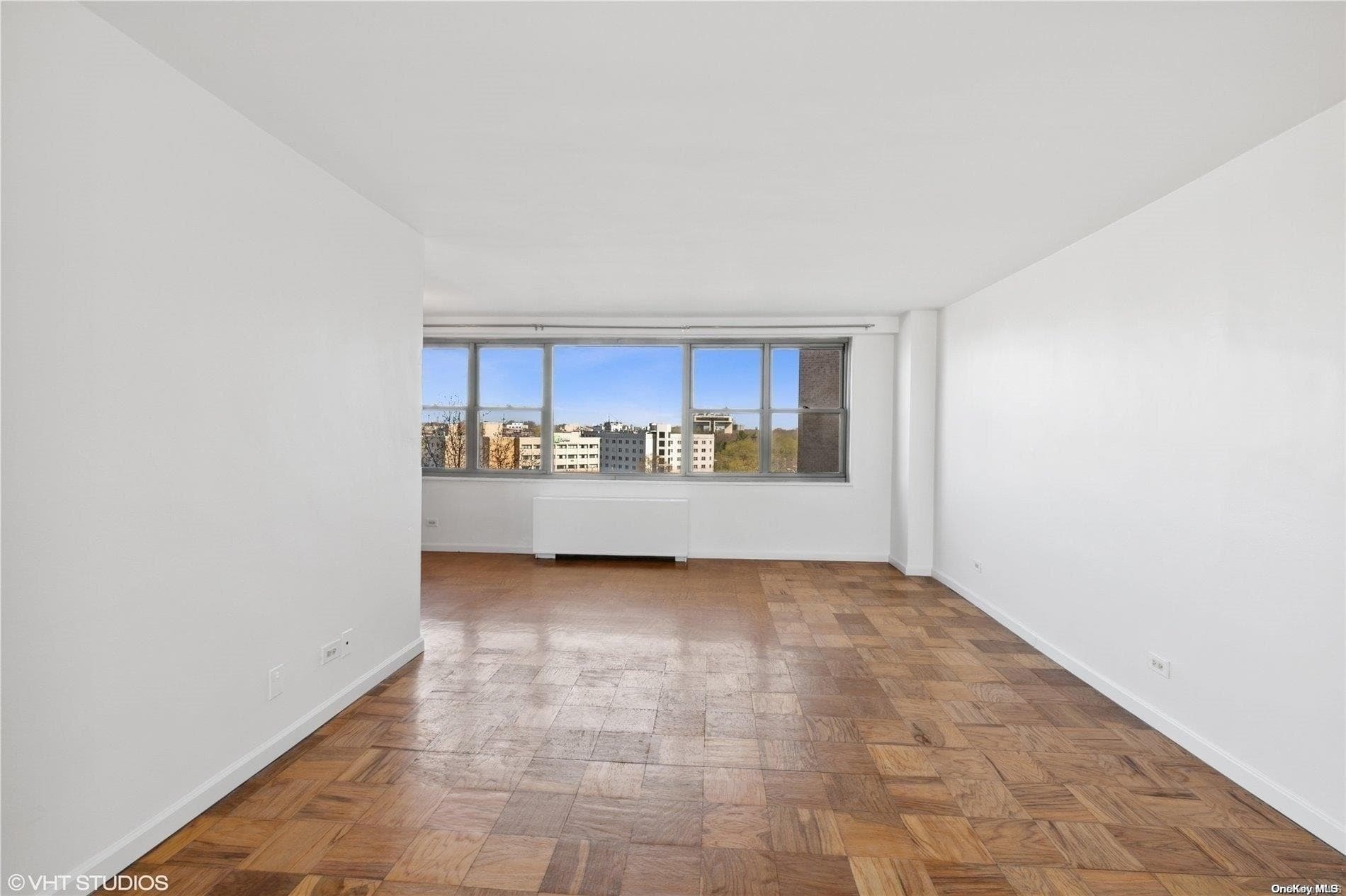 61-20 Grand Central Parkway Unit: B807 thumbnail 4