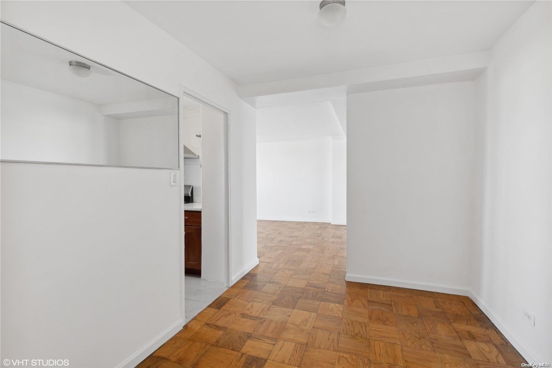 61-20 Grand Central Parkway Unit: B807 thumbnail 11