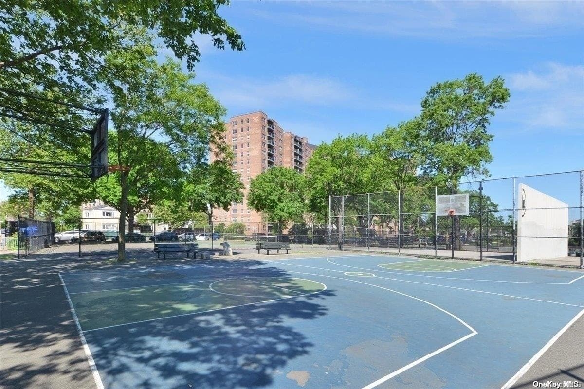 61-20 Grand Central Parkway Unit: B807 thumbnail 18