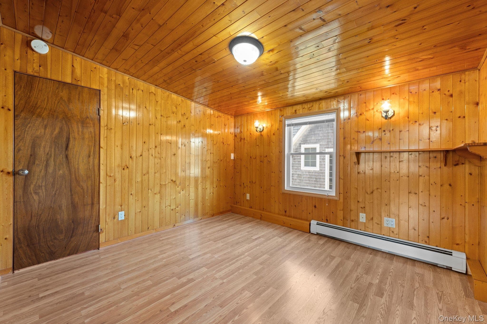 109 Laurel Street thumbnail 23