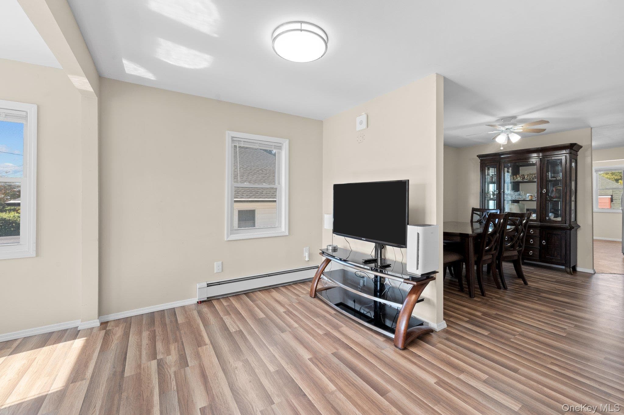 109 Laurel Street thumbnail 9