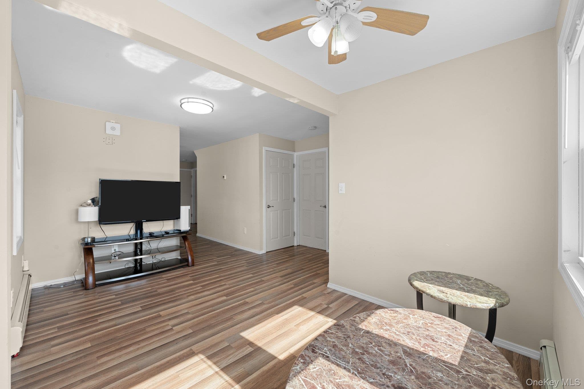 109 Laurel Street thumbnail 8