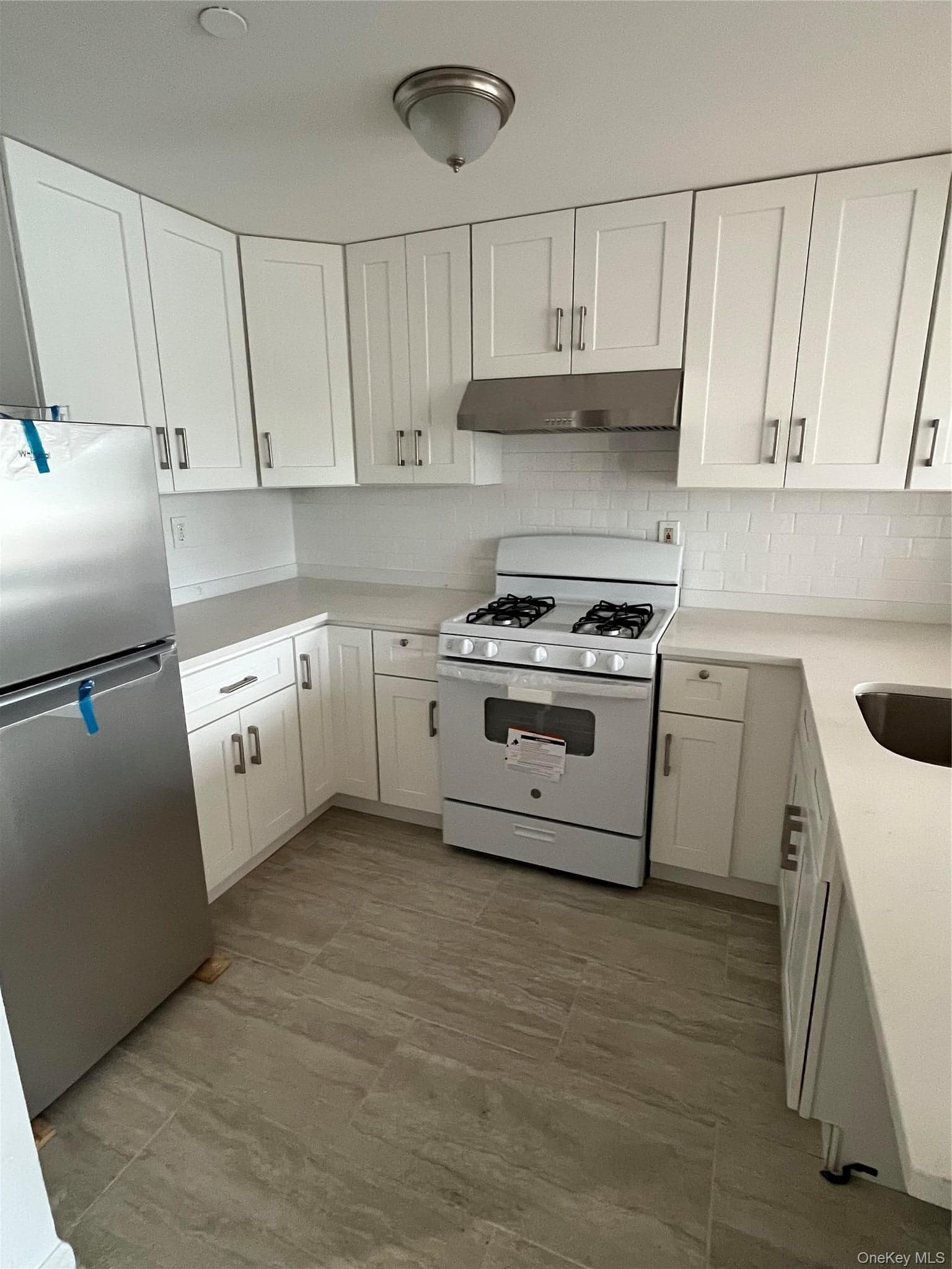 81-15 Queens Boulevard Unit: 4J thumbnail 4