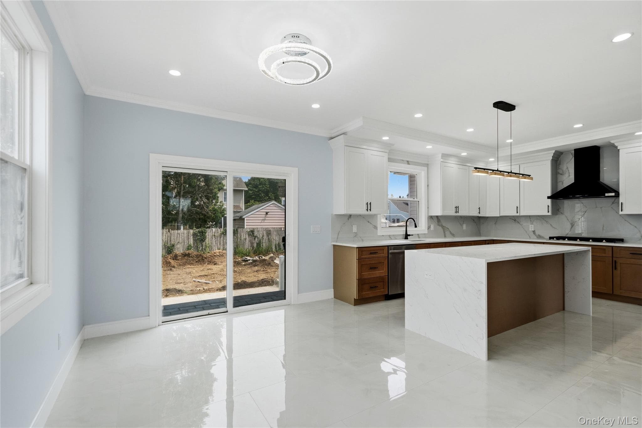 145 Bethpage Road thumbnail 9