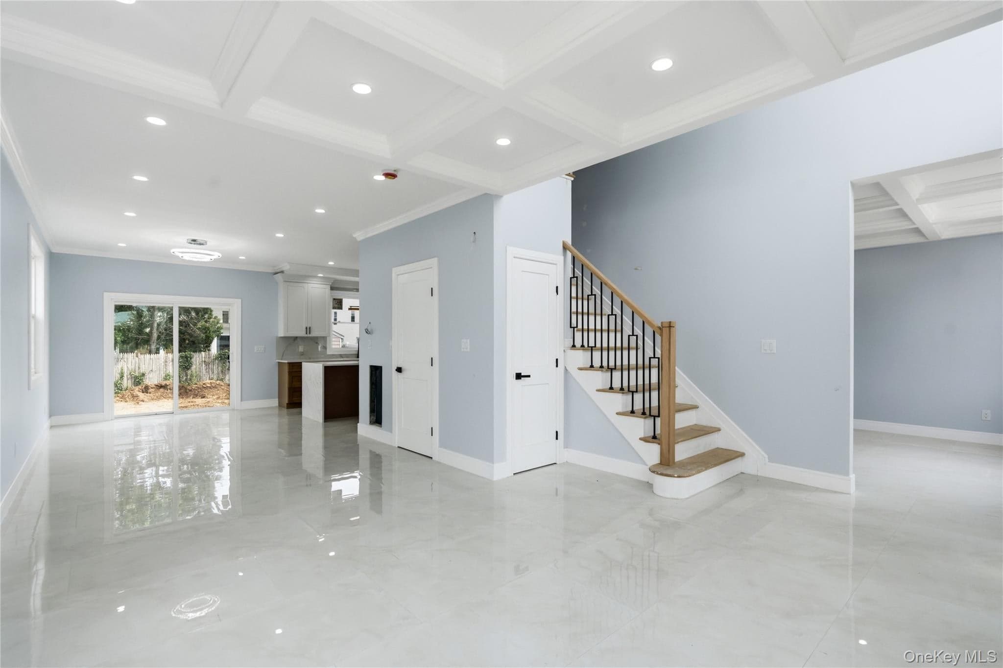 145 Bethpage Road thumbnail 6