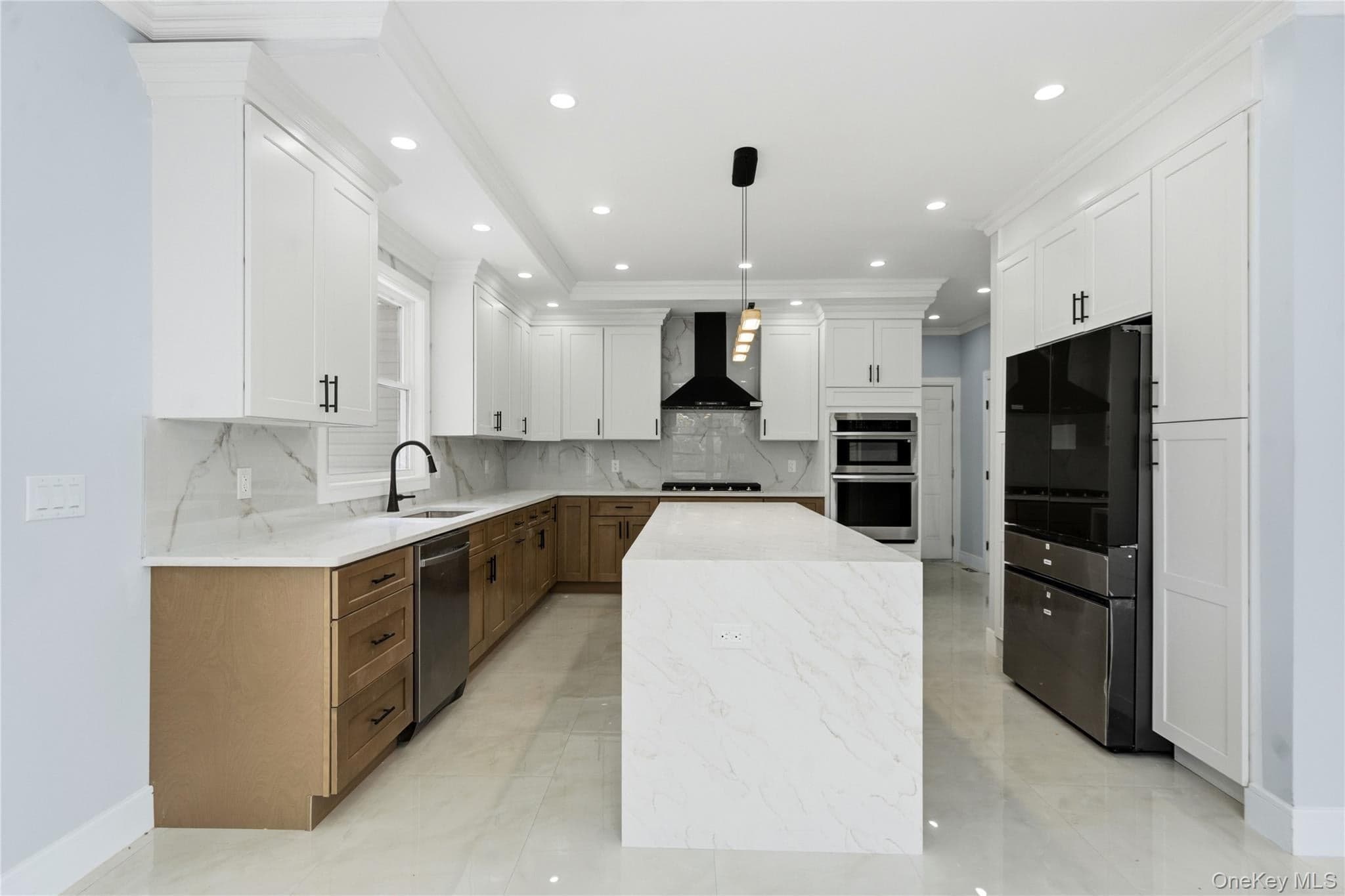 145 Bethpage Road thumbnail 10
