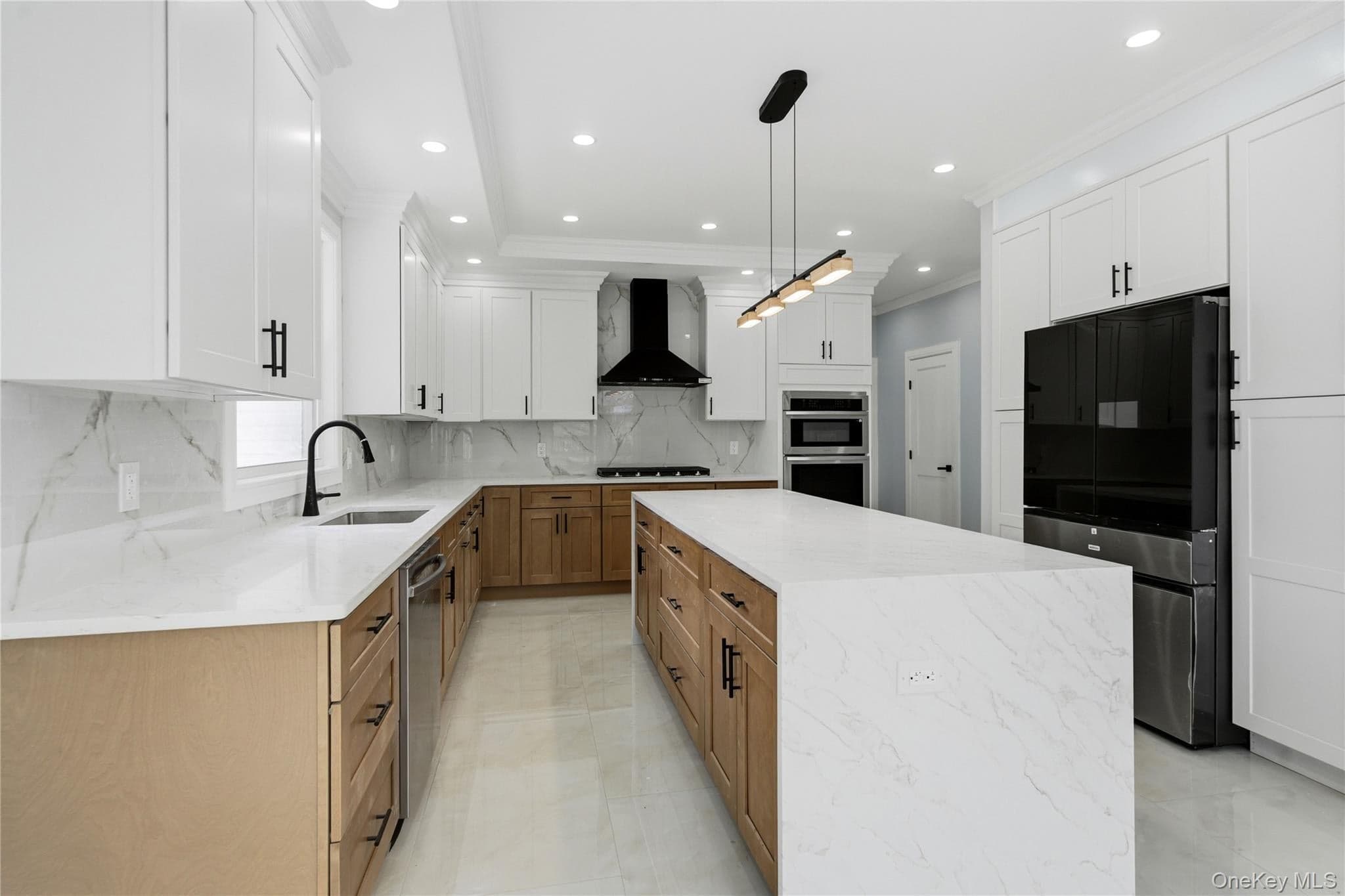 145 Bethpage Road thumbnail 11