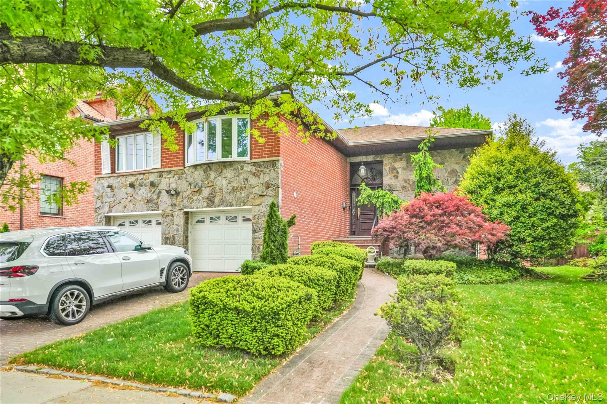 13835 11th Avenue photo 1