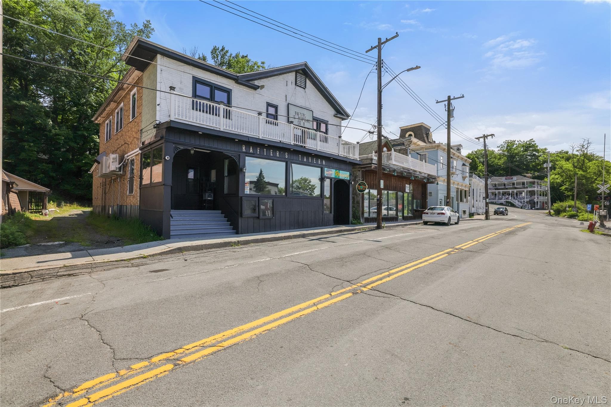 28 Upper Main Street thumbnail 3