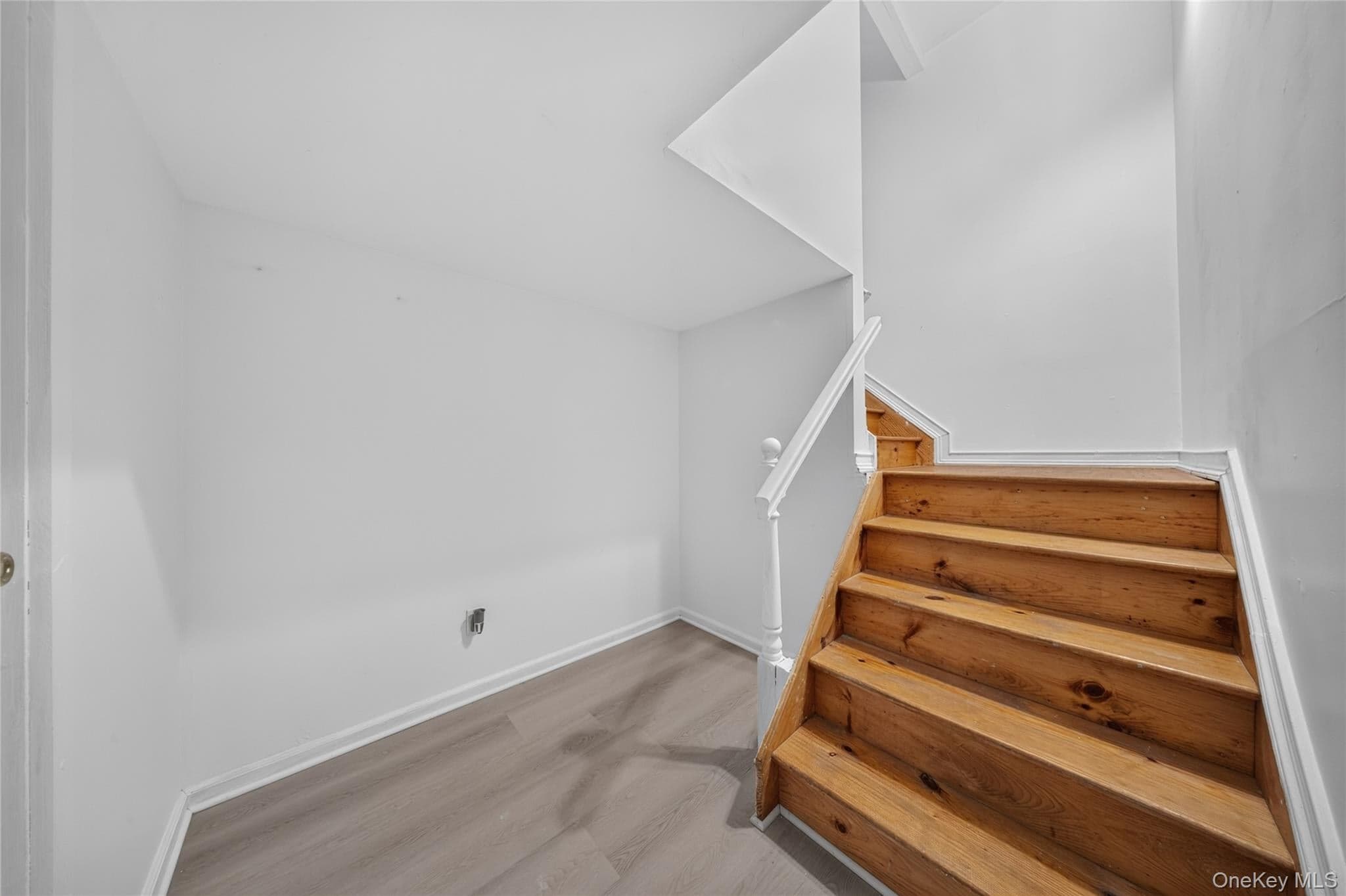 2021 Decatur Avenue thumbnail 32