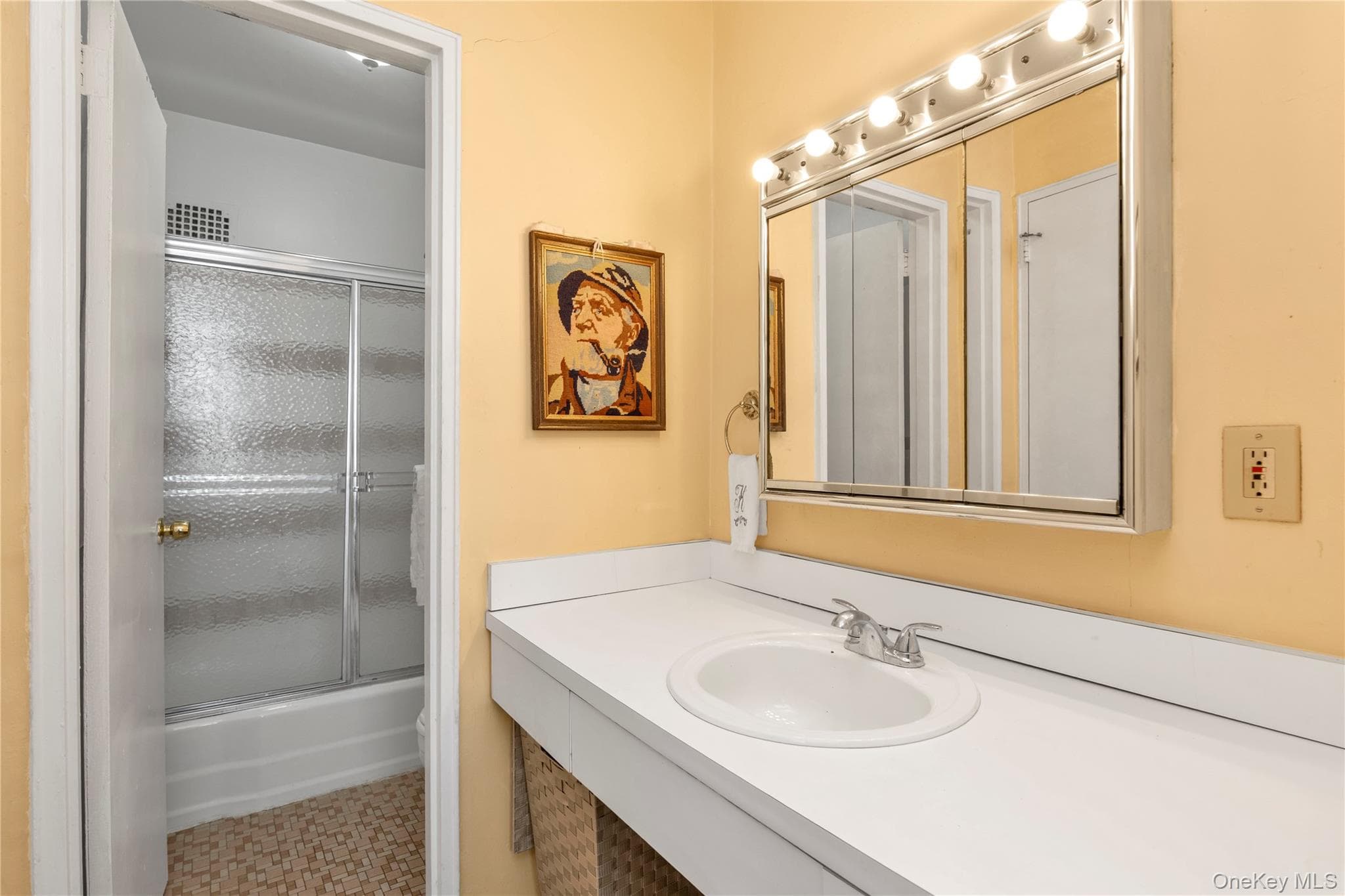 241-20 Northern Boulevard Unit: 4A thumbnail 7