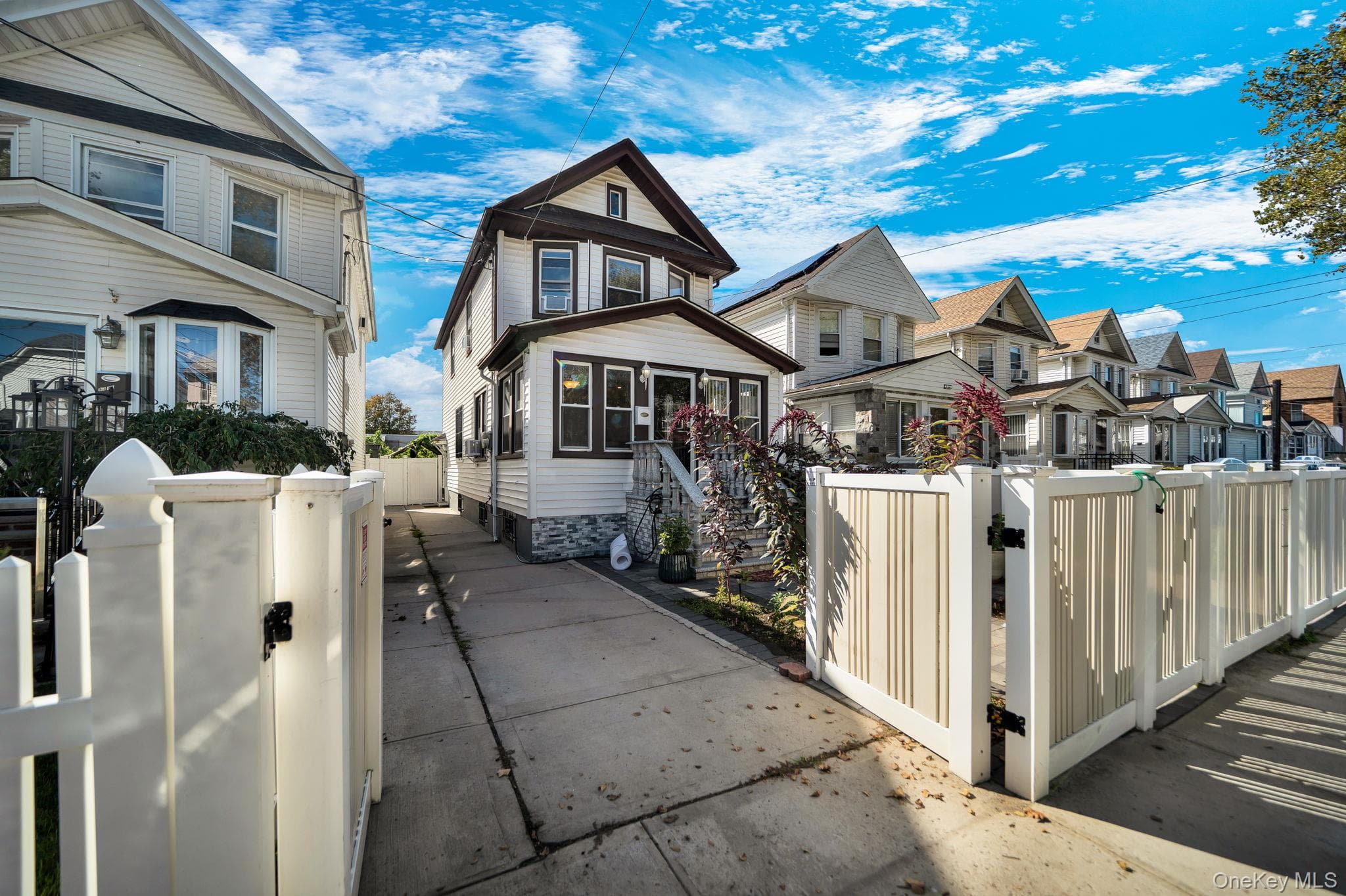 9322 201st Street thumbnail 4