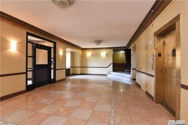 3591 161st Street Unit: 3B thumbnail 2