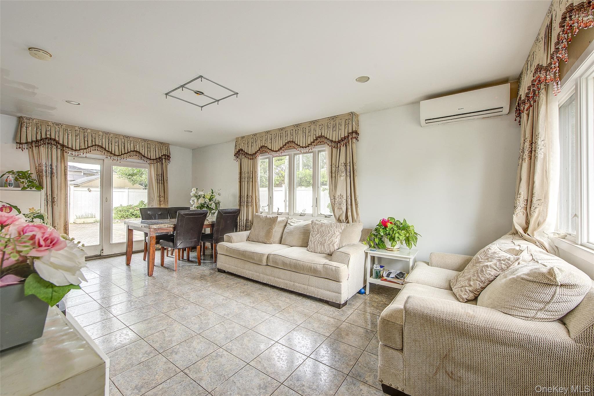 10 Belmont Circle thumbnail 4