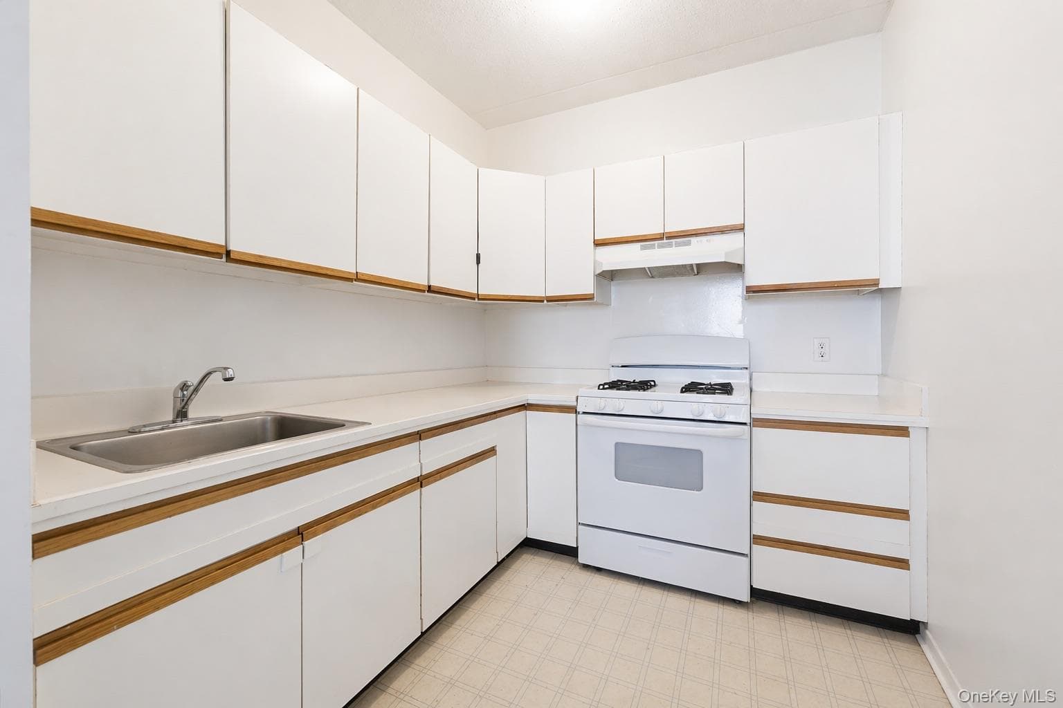 804 Brook Avenue Unit: 11A thumbnail 4