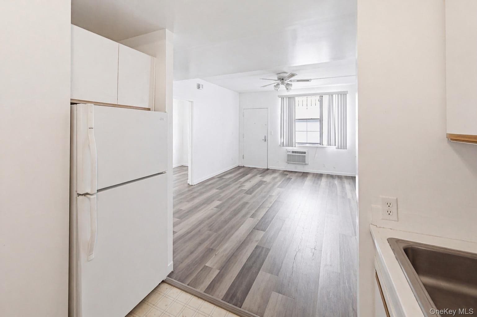 804 Brook Avenue Unit: 11A thumbnail 5