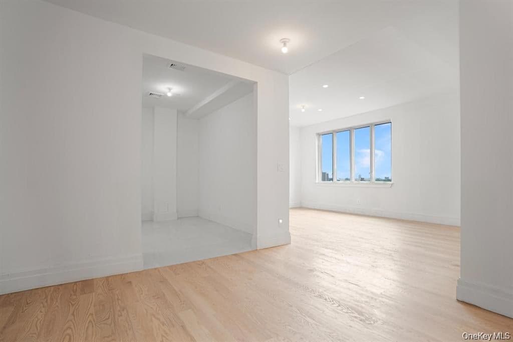 859 Myrtle Avenue Unit: 8G thumbnail 7
