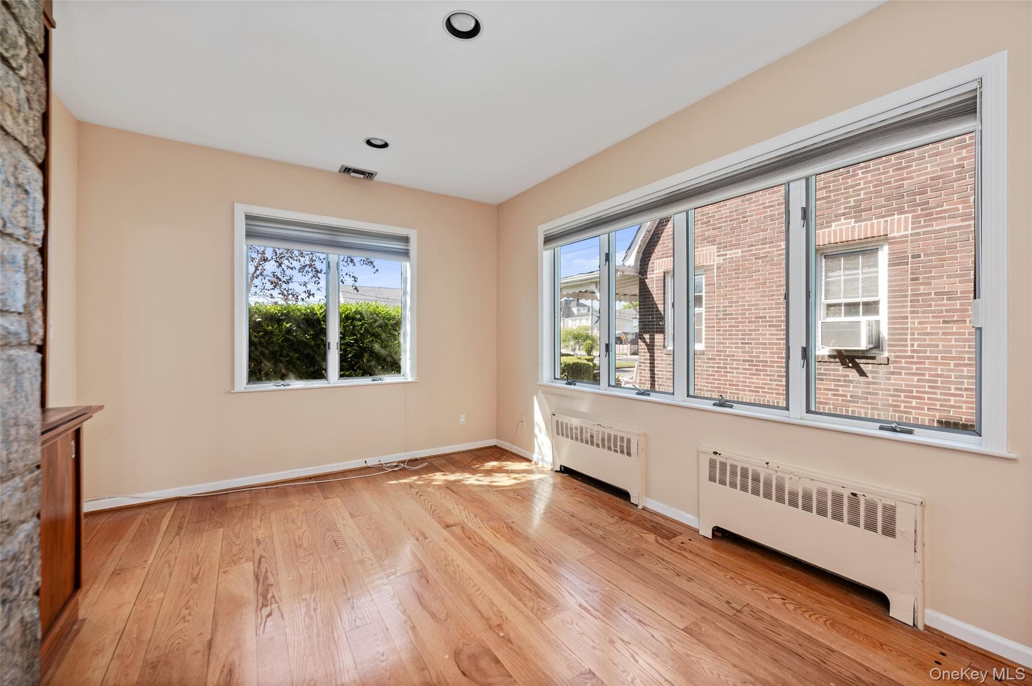 13802 Rockaway Beach Boulevard thumbnail 10