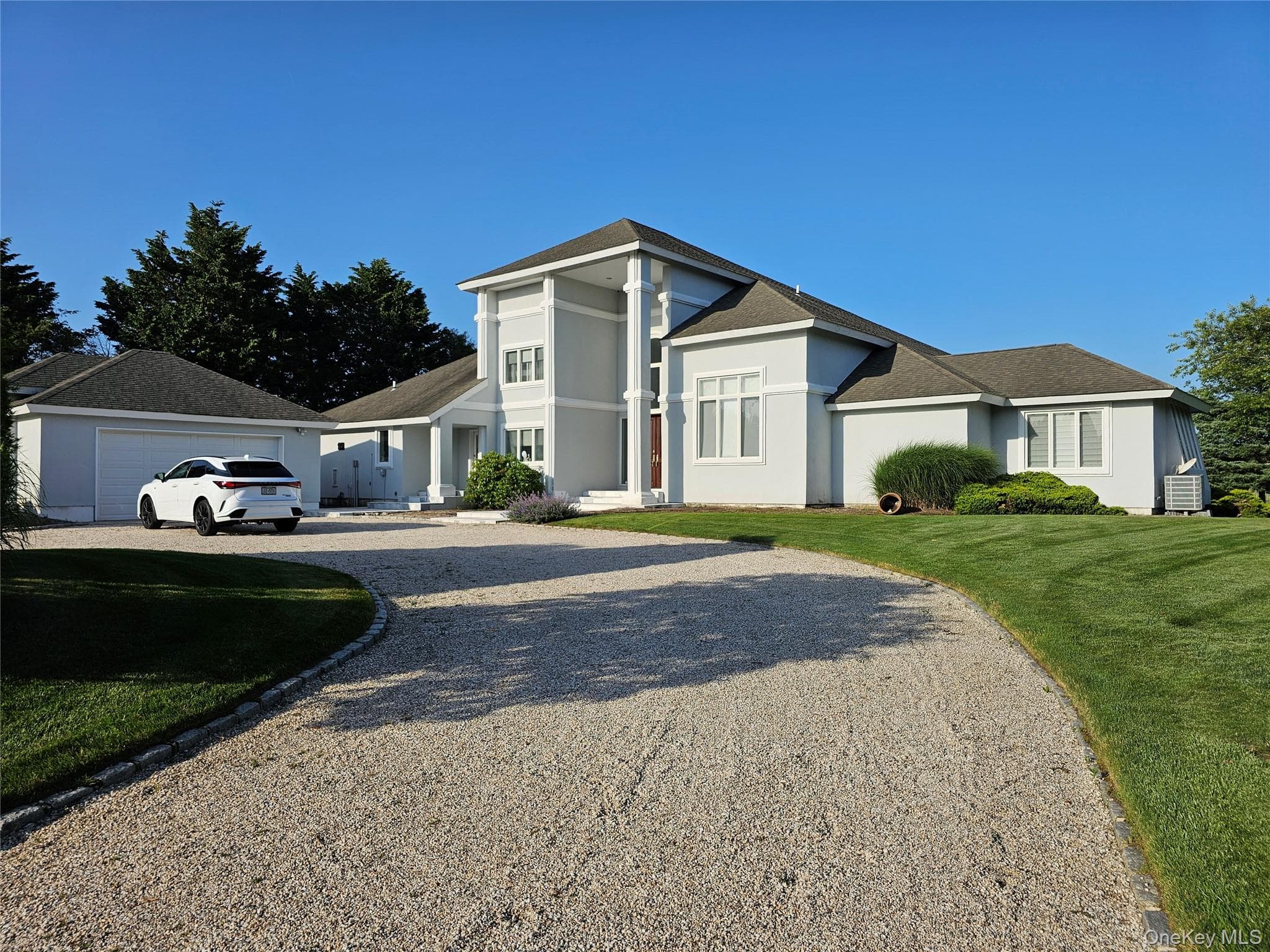 18 Pine Tree Lane, Westhampton