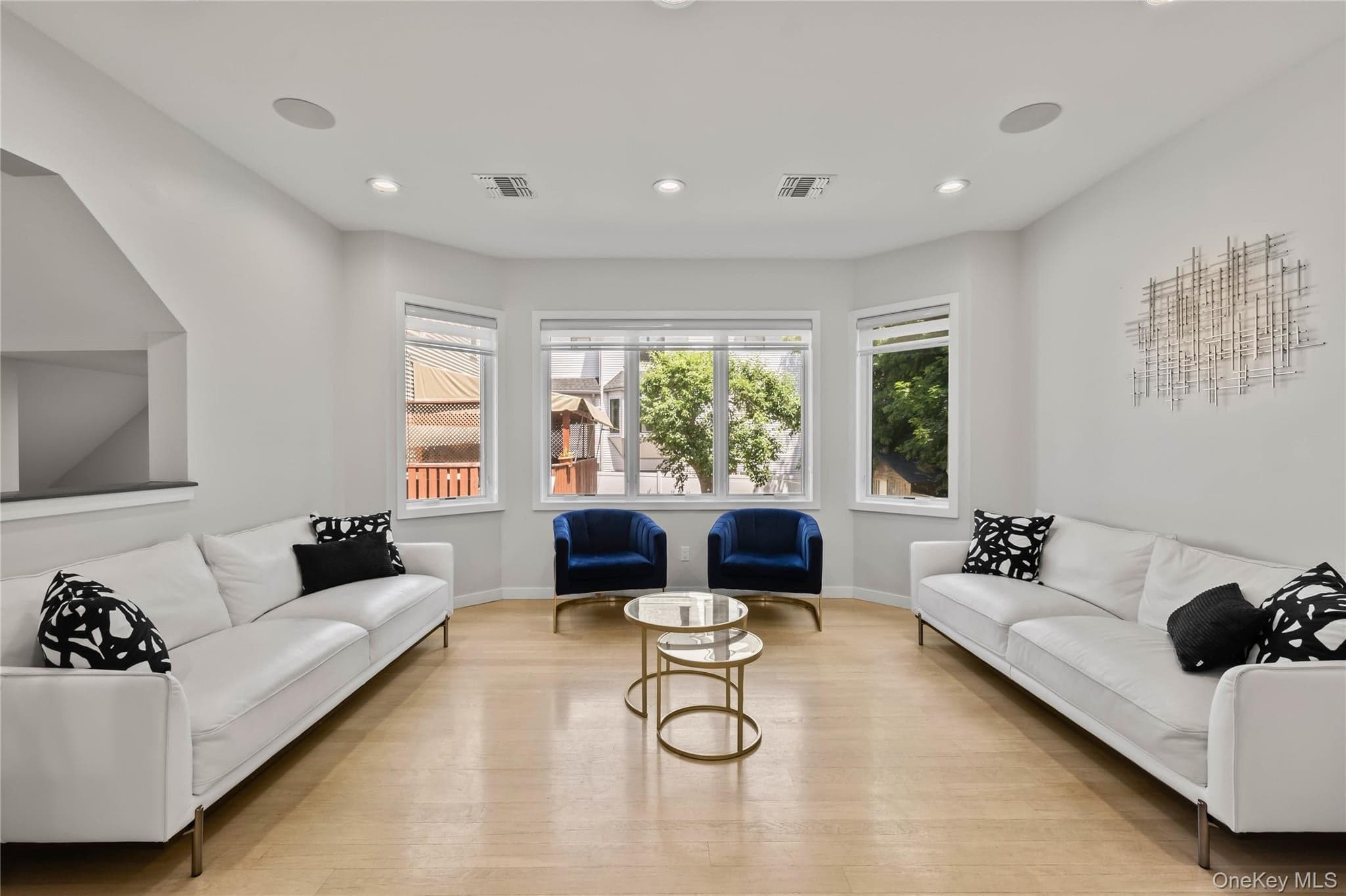 60 N Cole Avenue thumbnail 9