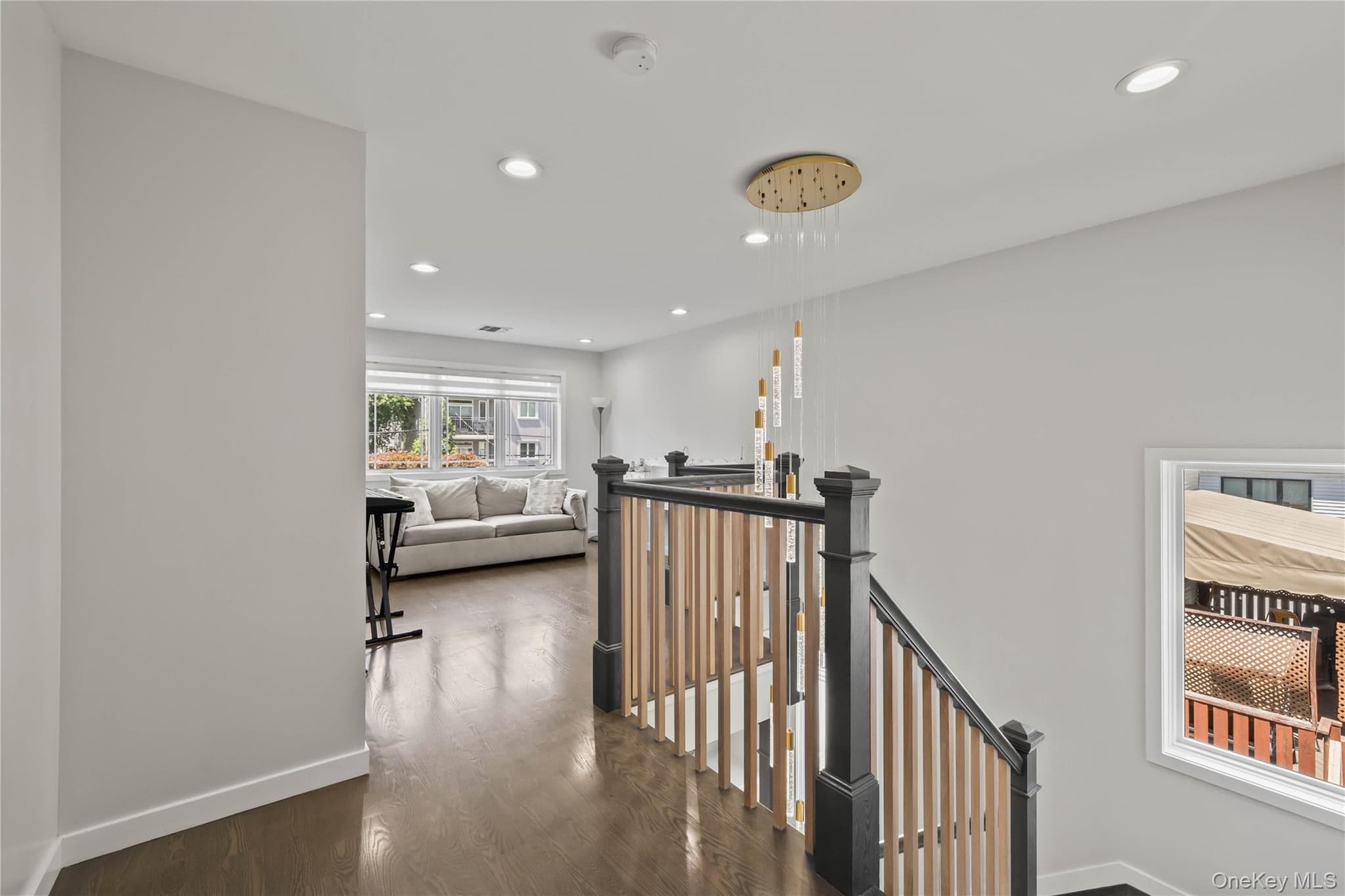 60 N Cole Avenue thumbnail 17