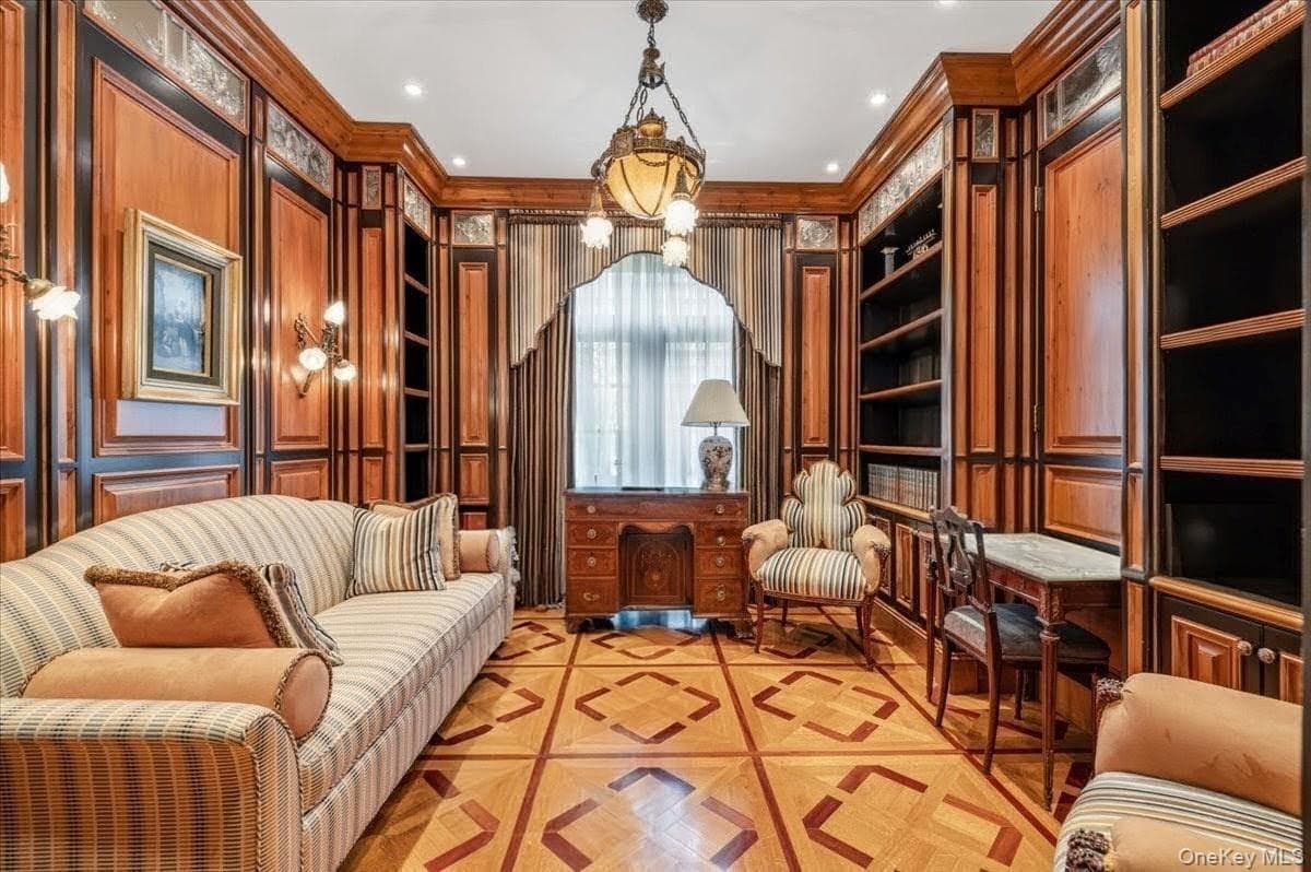 17 Sutton Place thumbnail 16