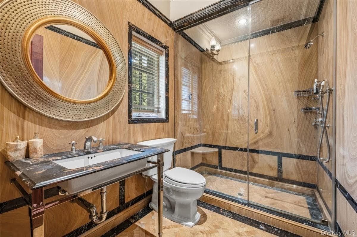 17 Sutton Place thumbnail 23