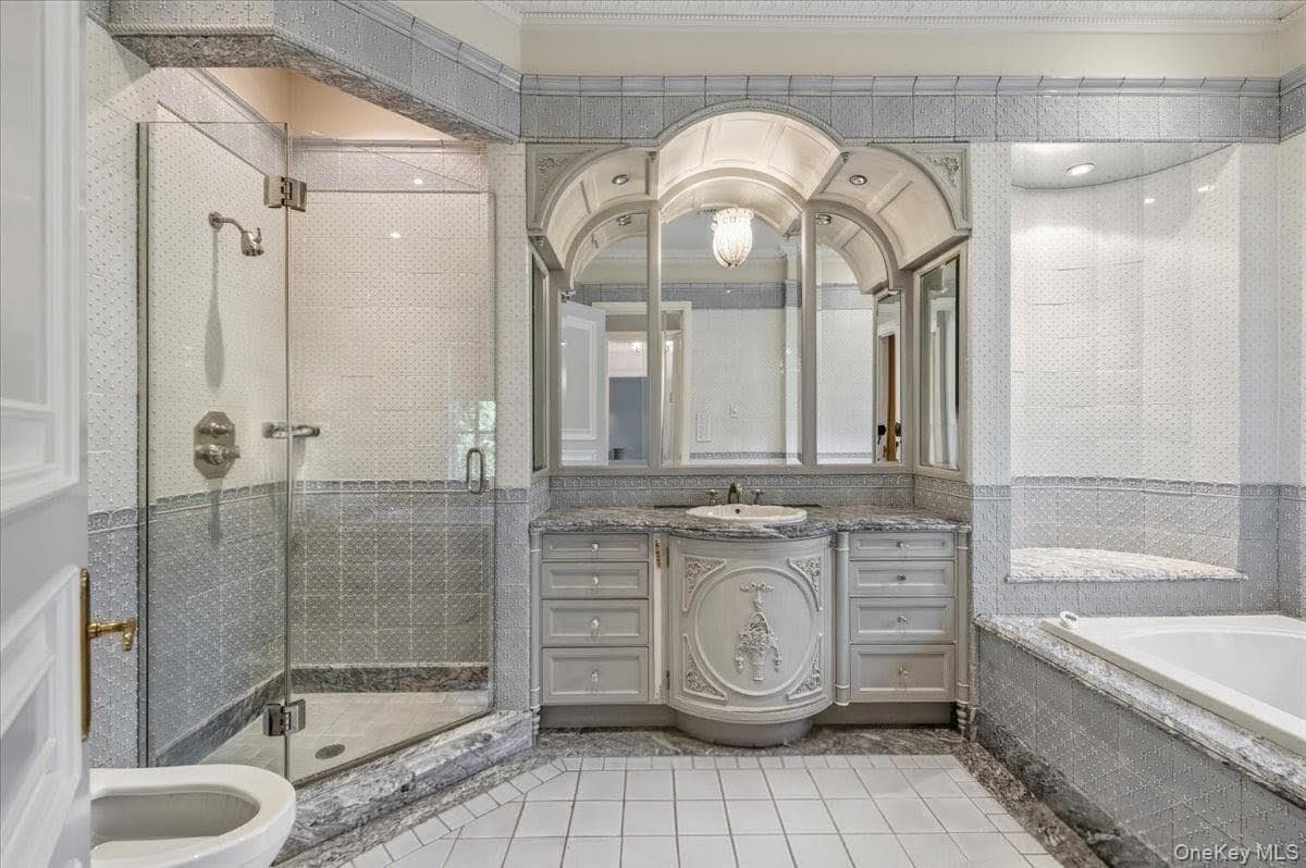 17 Sutton Place thumbnail 27