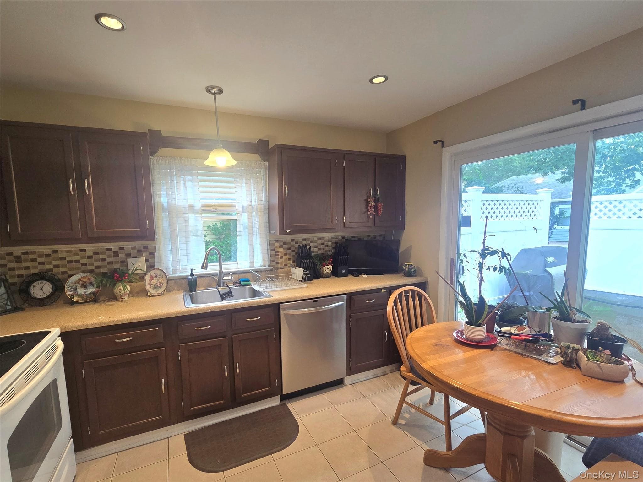183 Kingston Drive thumbnail 10