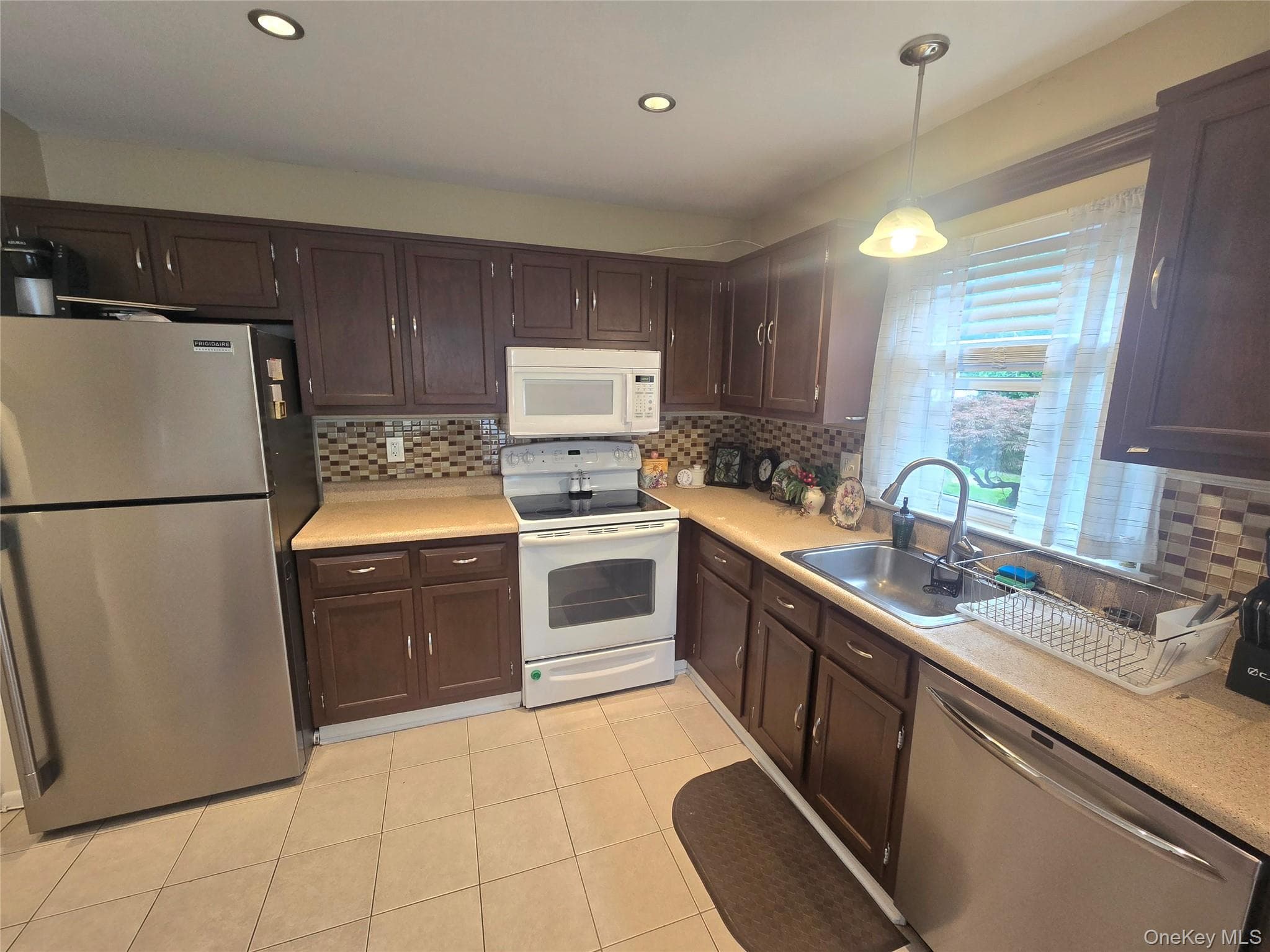 183 Kingston Drive thumbnail 9