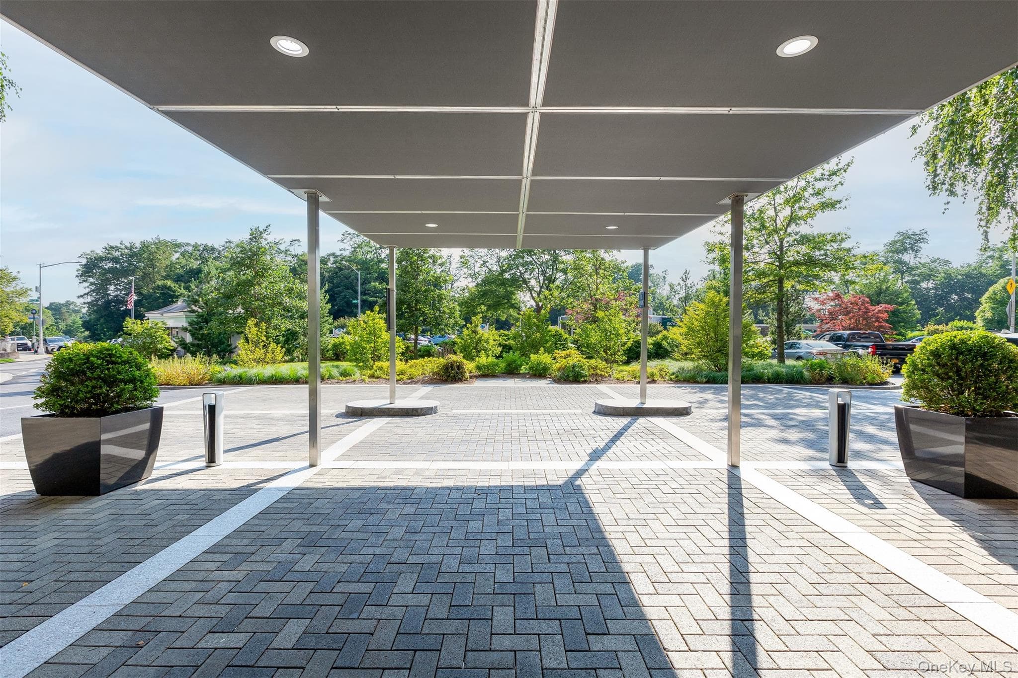 5700 Arlington Avenue Unit: 22A thumbnail 4
