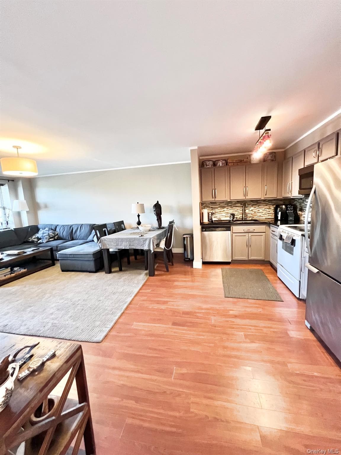 260 Beach 81st Street Unit: 3N thumbnail 4