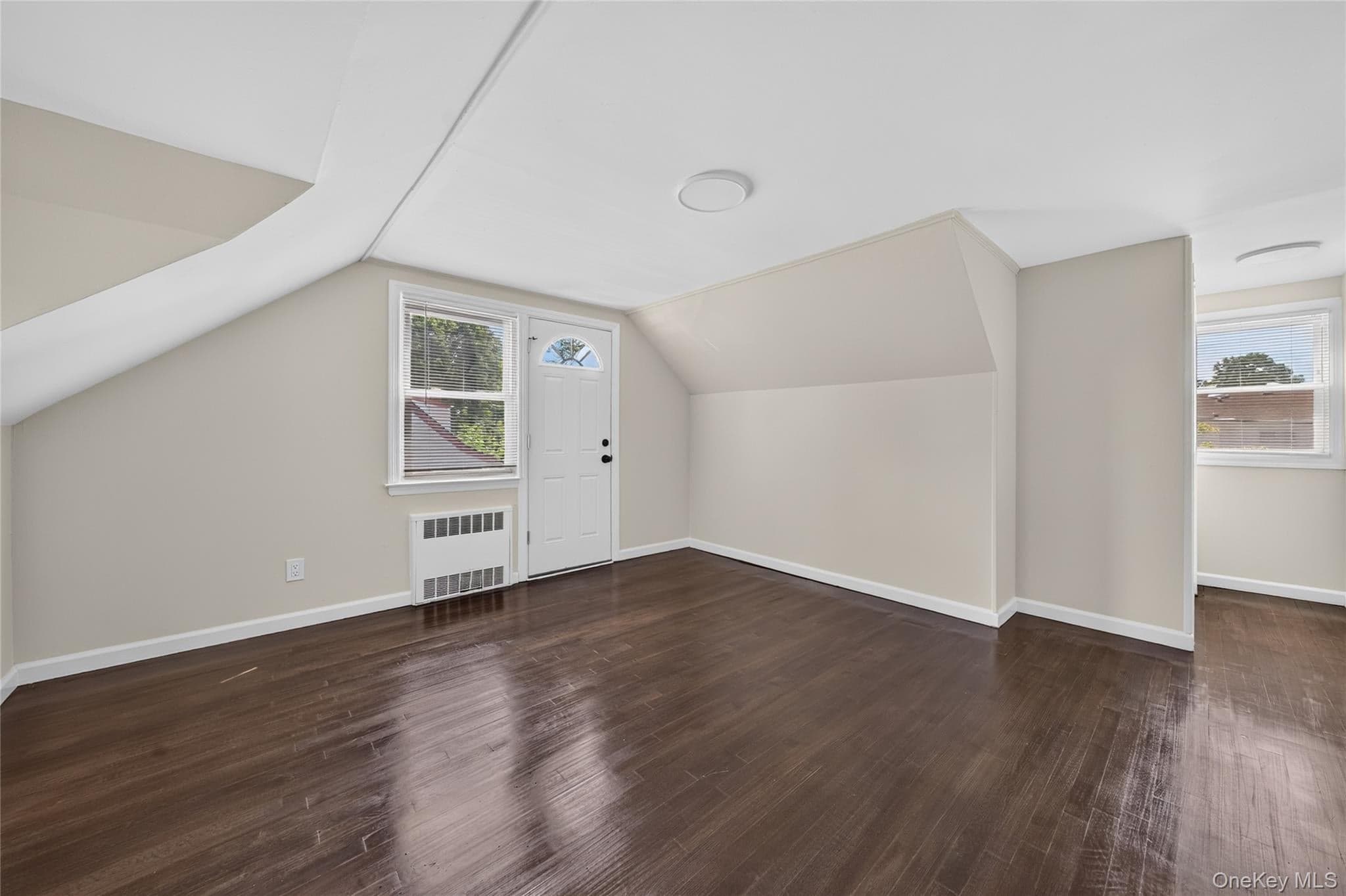 343 Sylvan Lane thumbnail 12