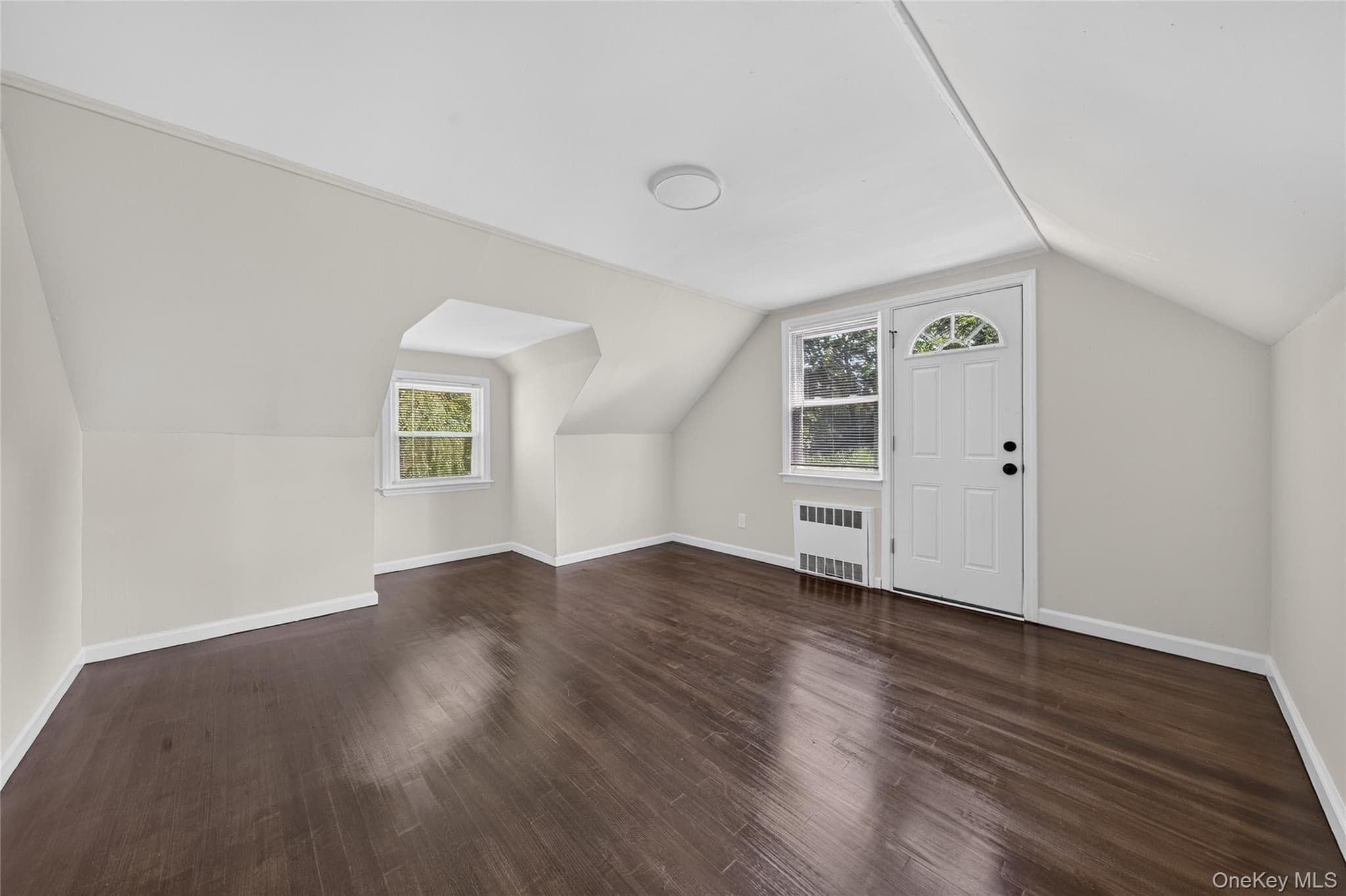 343 Sylvan Lane thumbnail 11
