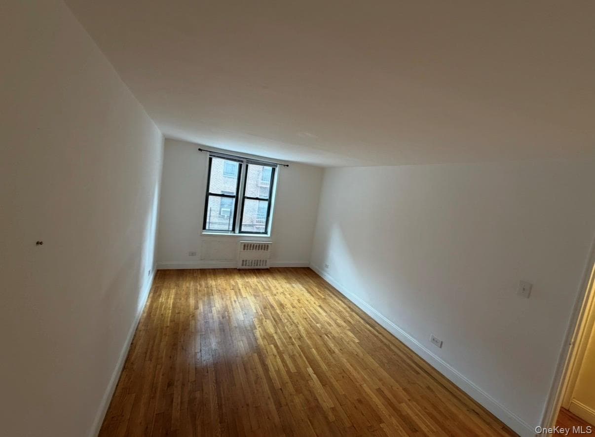83-30 Vietor Avenue Unit: 312 thumbnail 4