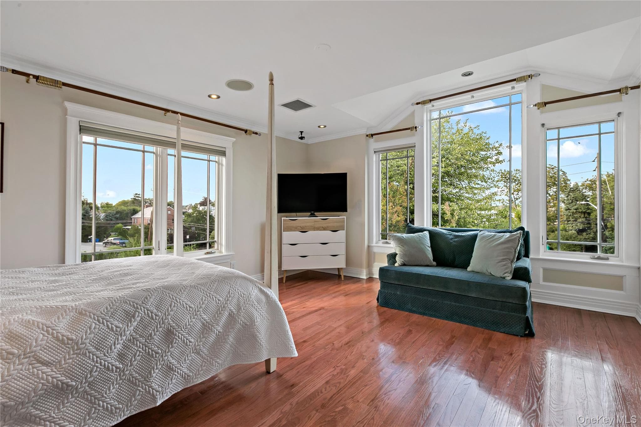 50 Echo Bay Drive thumbnail 39