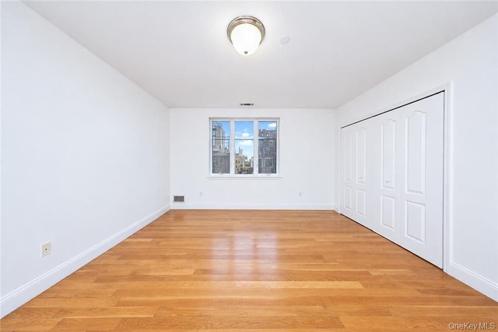 1764 E 19th Street Unit: 2B thumbnail 17