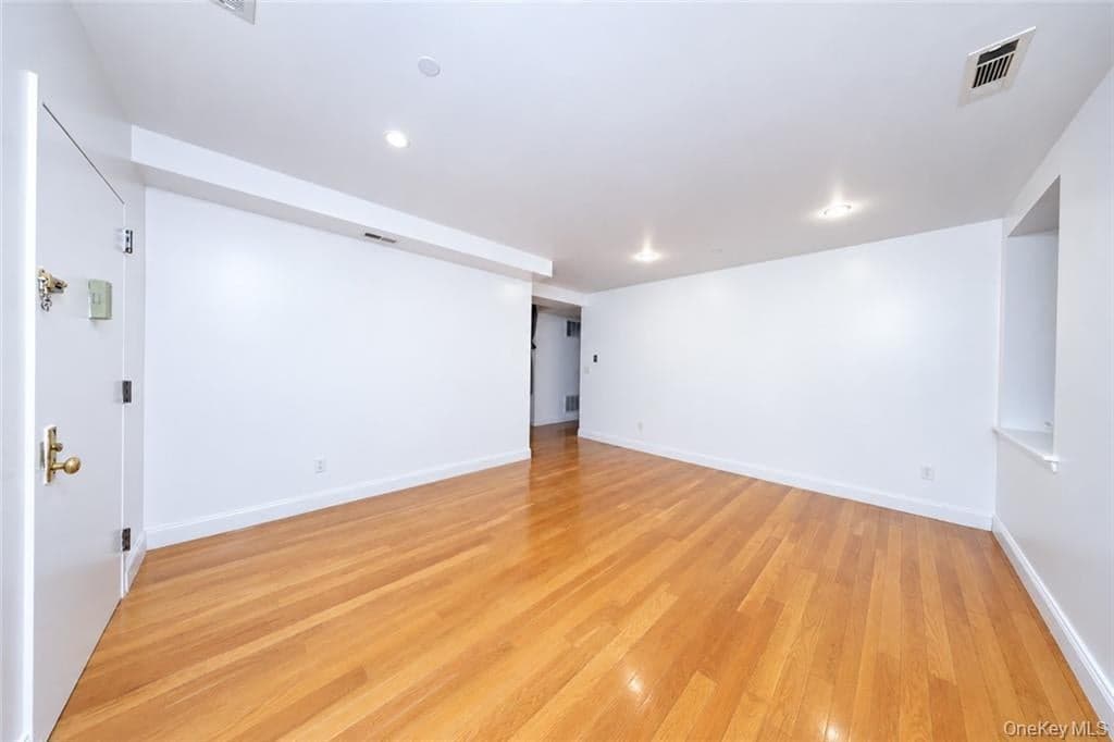 1764 E 19th Street Unit: 2B thumbnail 6