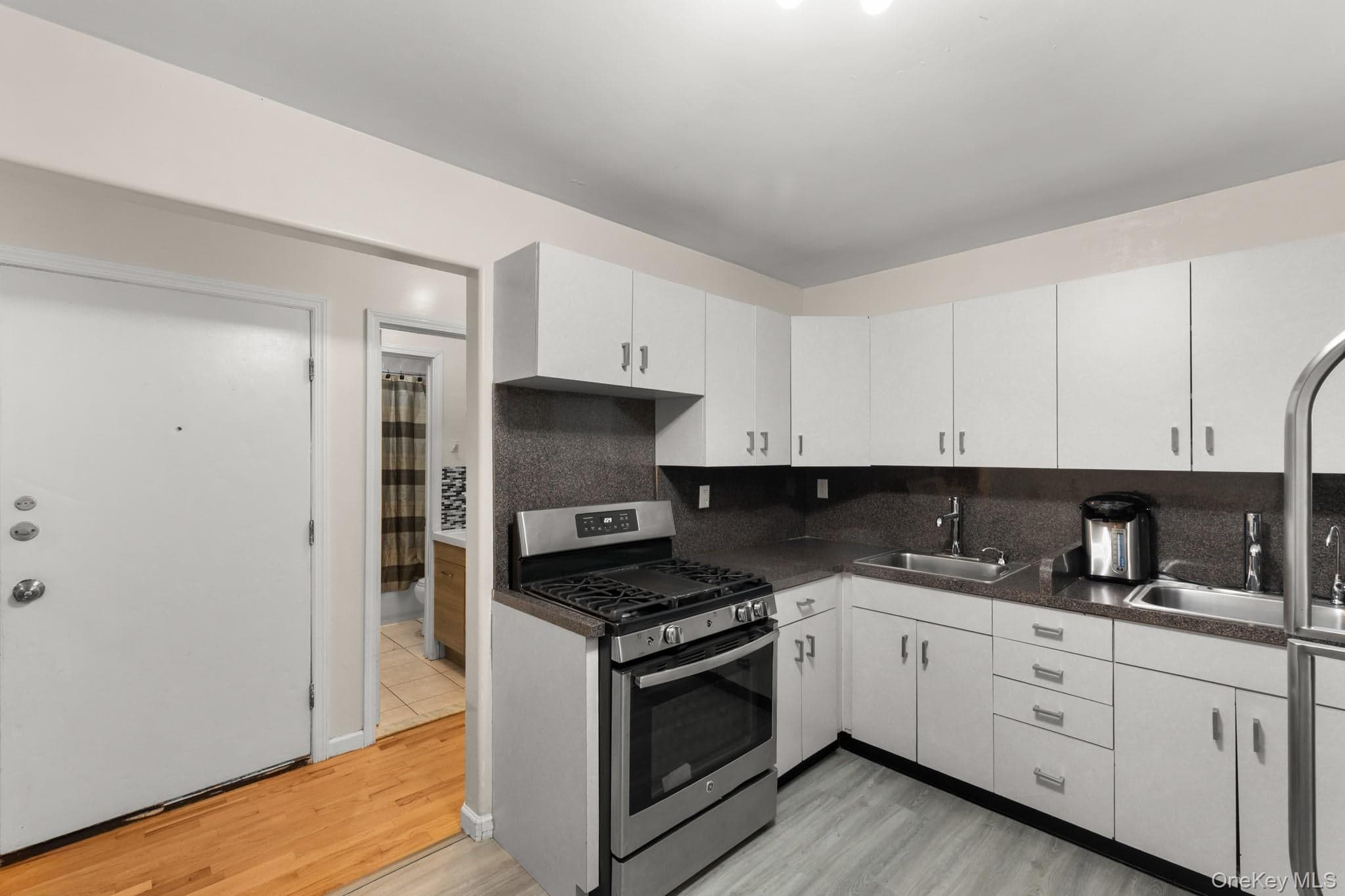28 Calvert Drive Unit: 4 thumbnail 14
