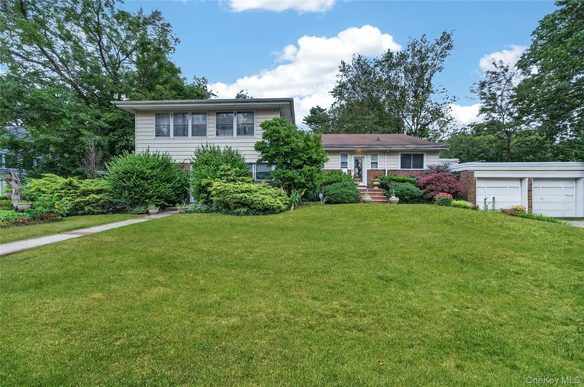 445 Nassau Boulevard, West Hempstead