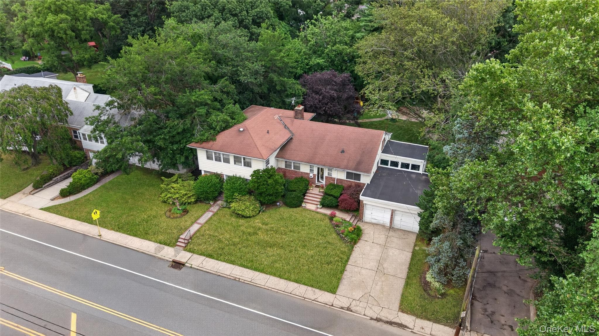 445 Nassau Boulevard thumbnail 20