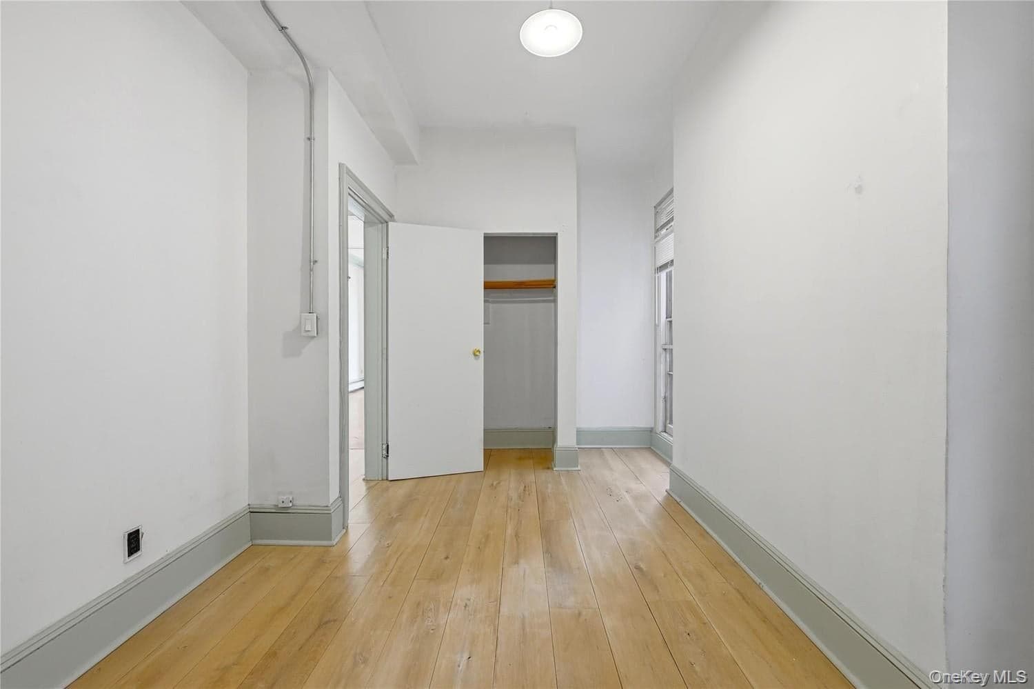 203 Grand Street thumbnail 11