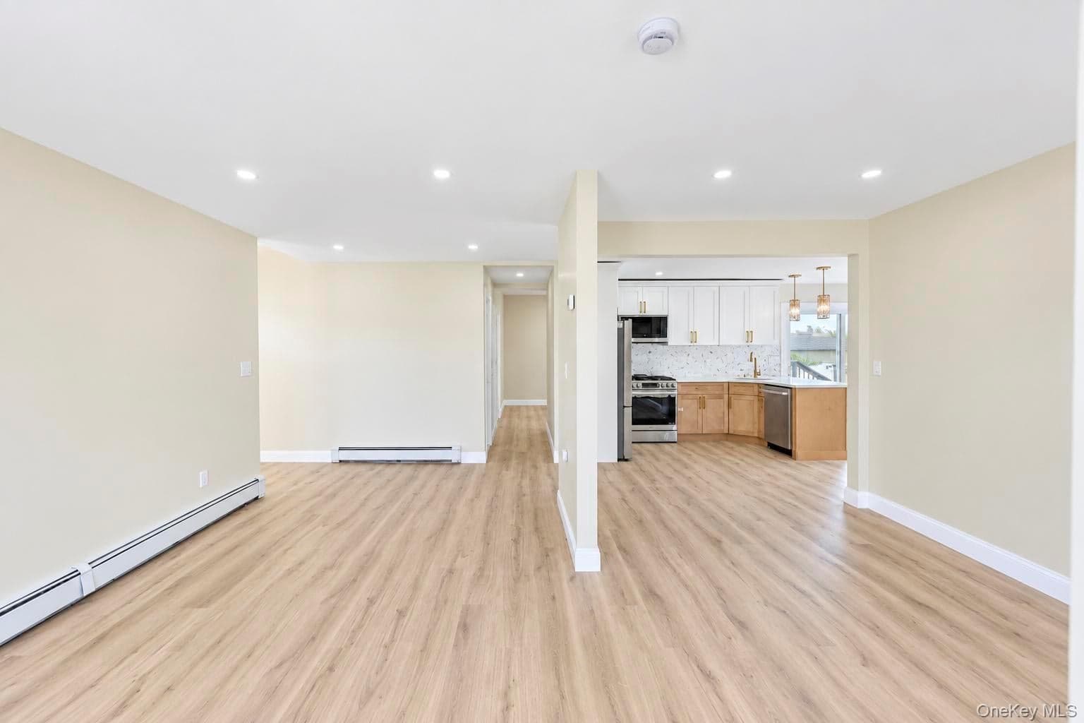 891 S Bay Street thumbnail 8